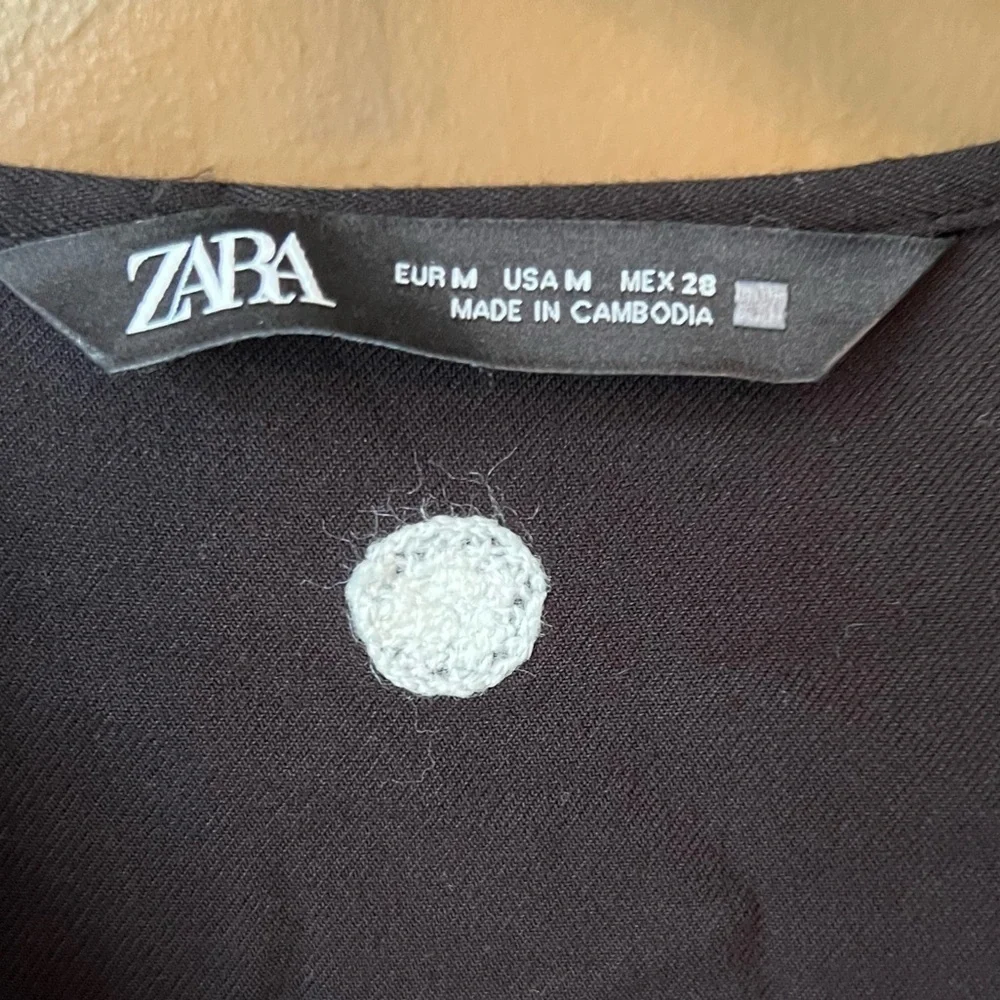 Zara Black Polka Dot Mini V-neck Long Sleeve Dress Size M Trendy Minimalist - Picture 3 of 6